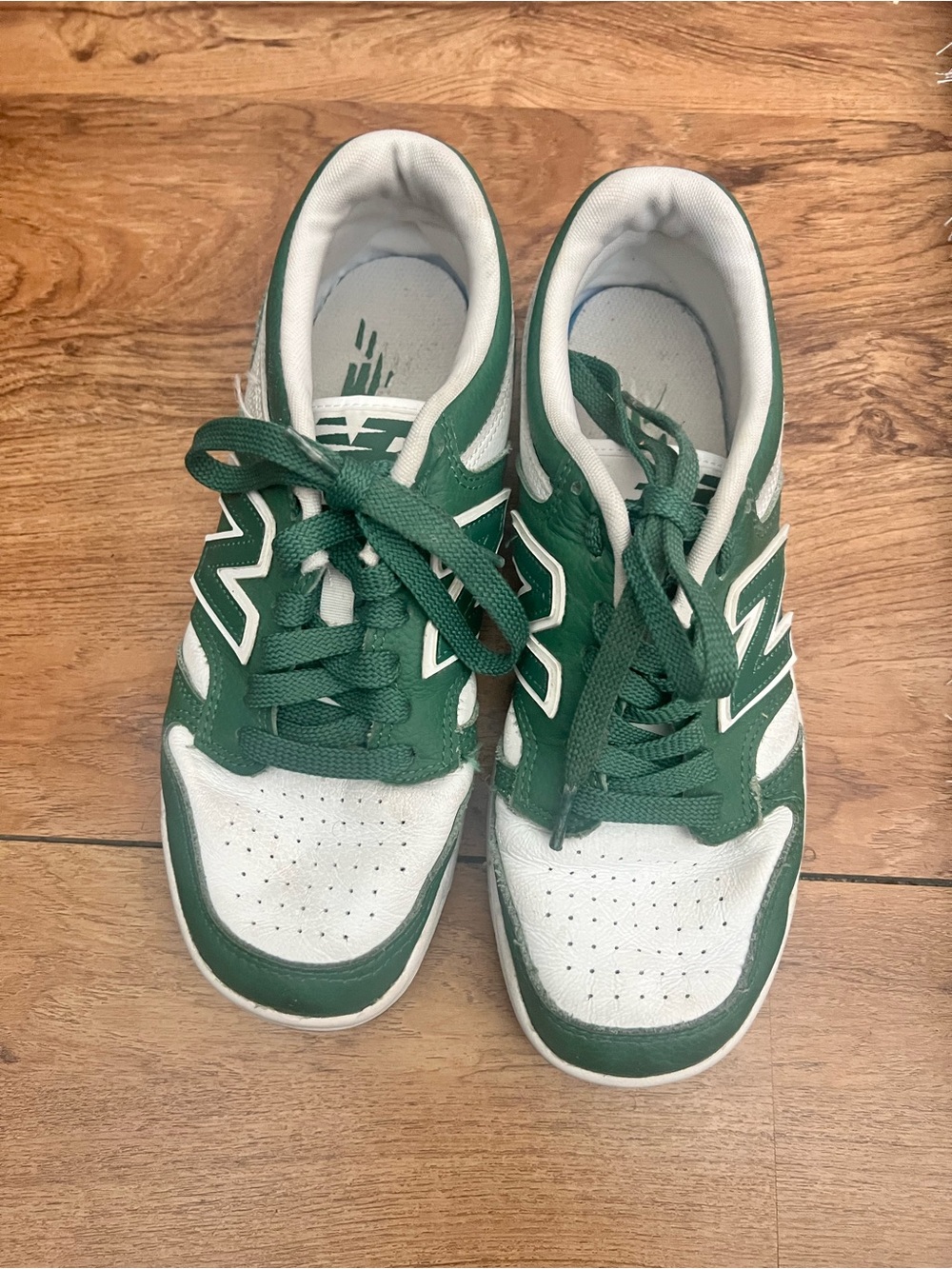 New Balance Mens Green and White Lace-Up Sneakers size 6.5M/8W